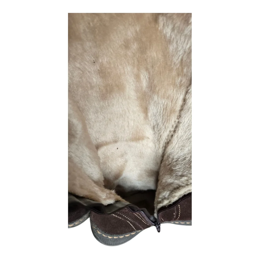Bare Trap Women's Brown Suede Boots with Cream Fur Lining Size 7 - Picture 10 of 12